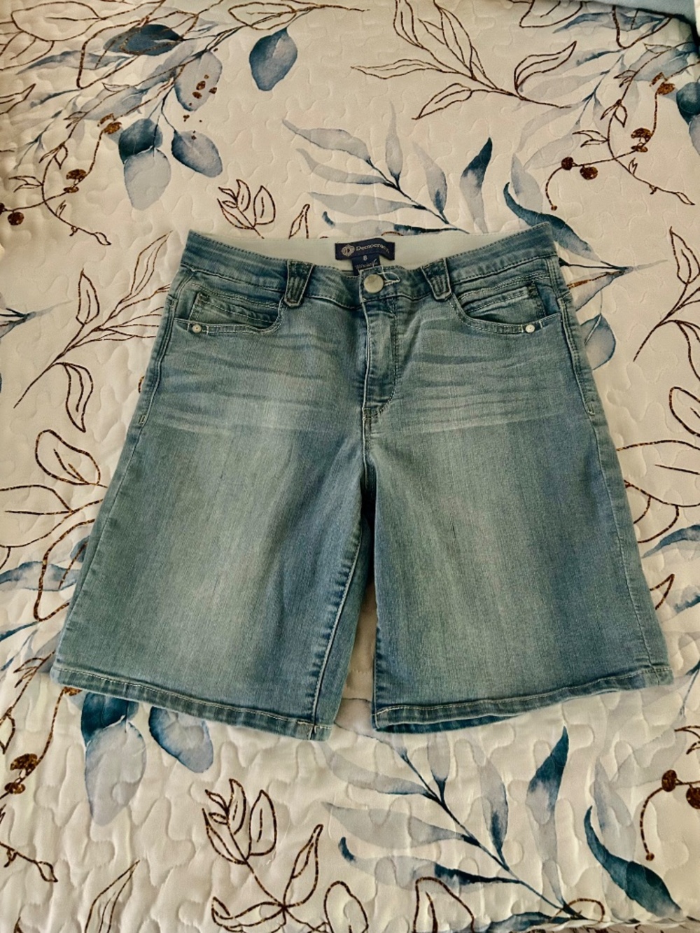 DEMOCRACY Kayla Ab Solution High Rise Short Size 8